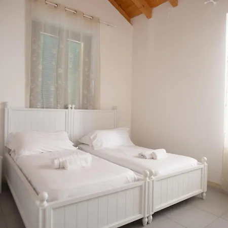 Griante Apartament *