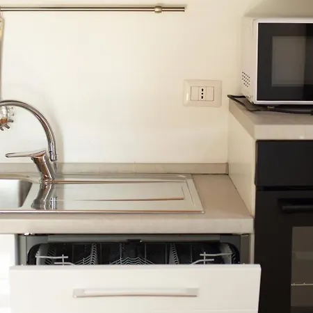 Griante Apartament *